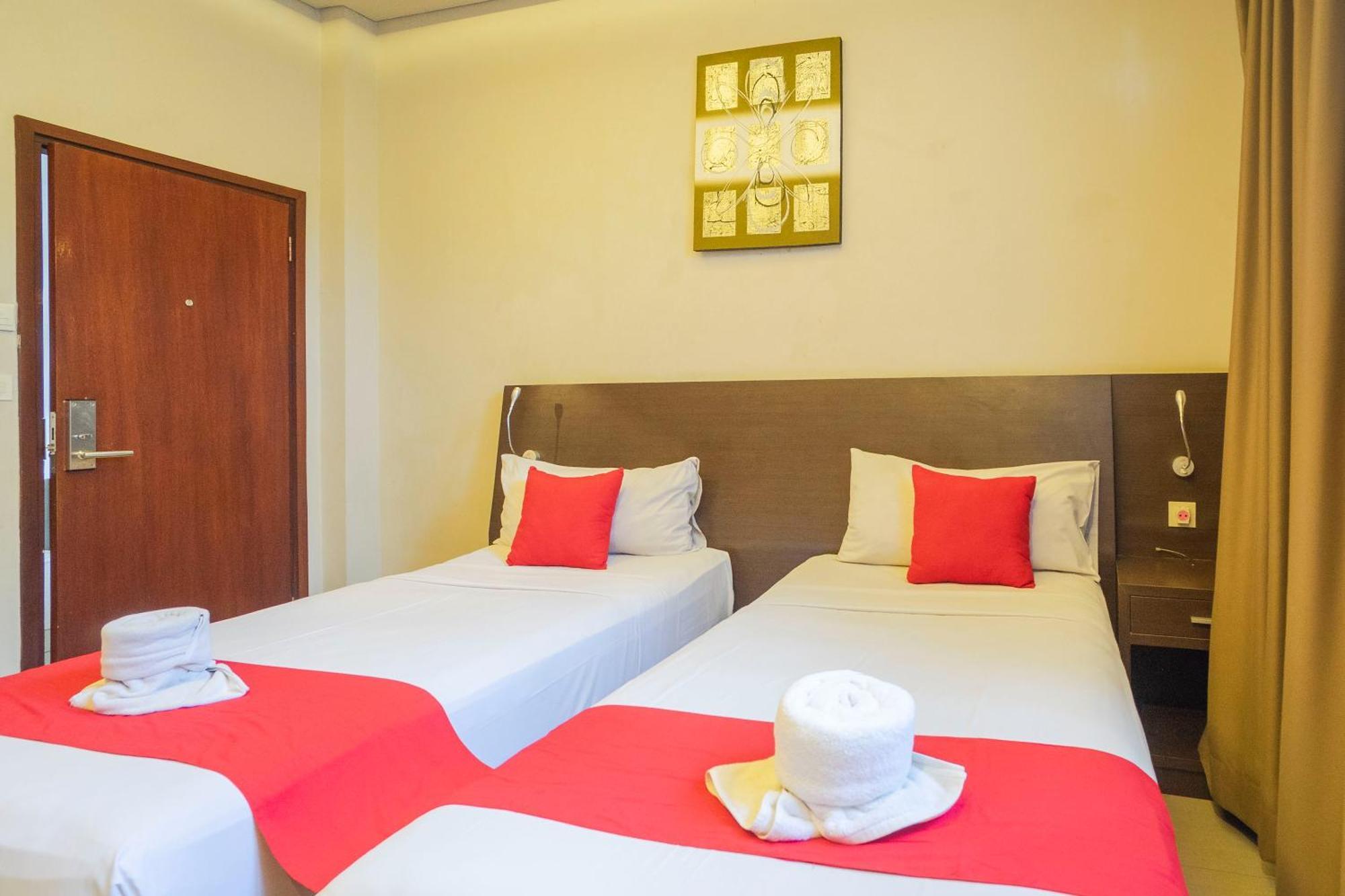 Akarsa Transit Hotel Sanur  Exterior photo