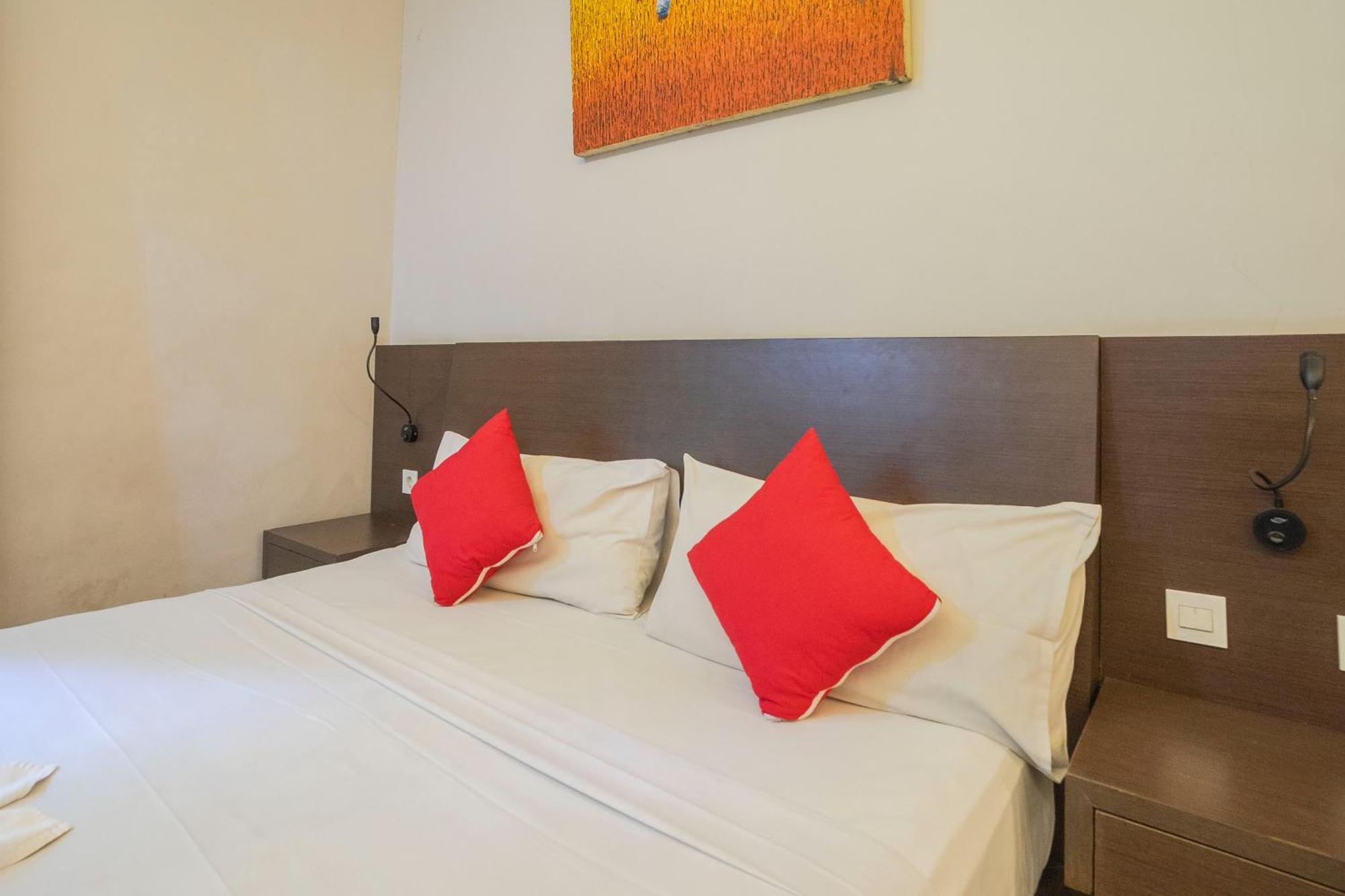 Akarsa Transit Hotel Sanur  Exterior photo